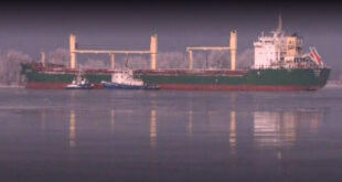 bulker stuck in St. Lawrence