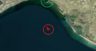 The heat spot being given off by the VLCC Sevda 11.5nm south-east of the Jask headland (circled in red), with the Jask naval base to the north circled in green (NASA FIRMS/CJRC)