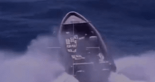 Suspected smuggling boat attempting to evade capture (Guardia Civil file image)