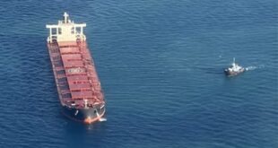 grounded bulker refloated