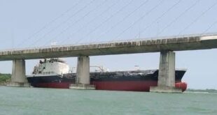 tanker stuck on roadway bridge