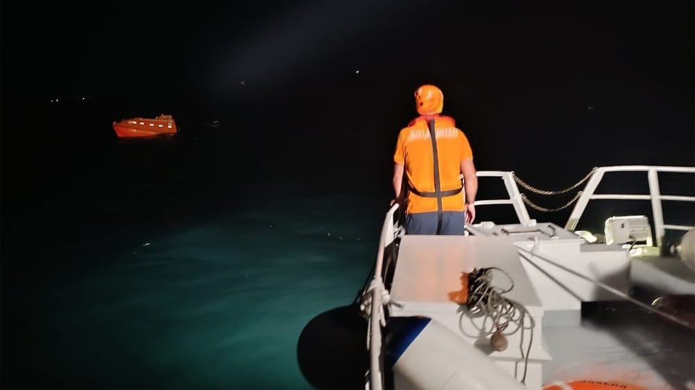 SAR operation empty lifeboat